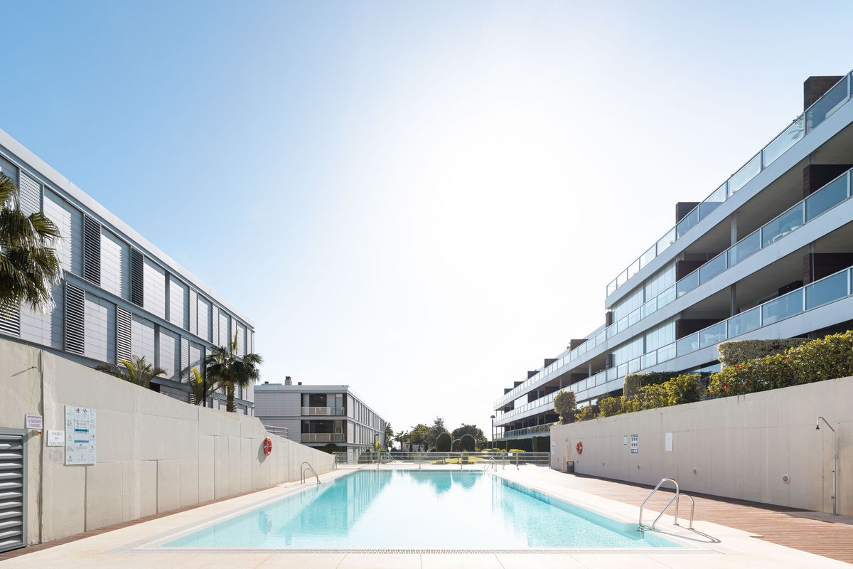 3 Bed, 3 Bath, ApartmentFor Sale, Punta Chullera, Malaga