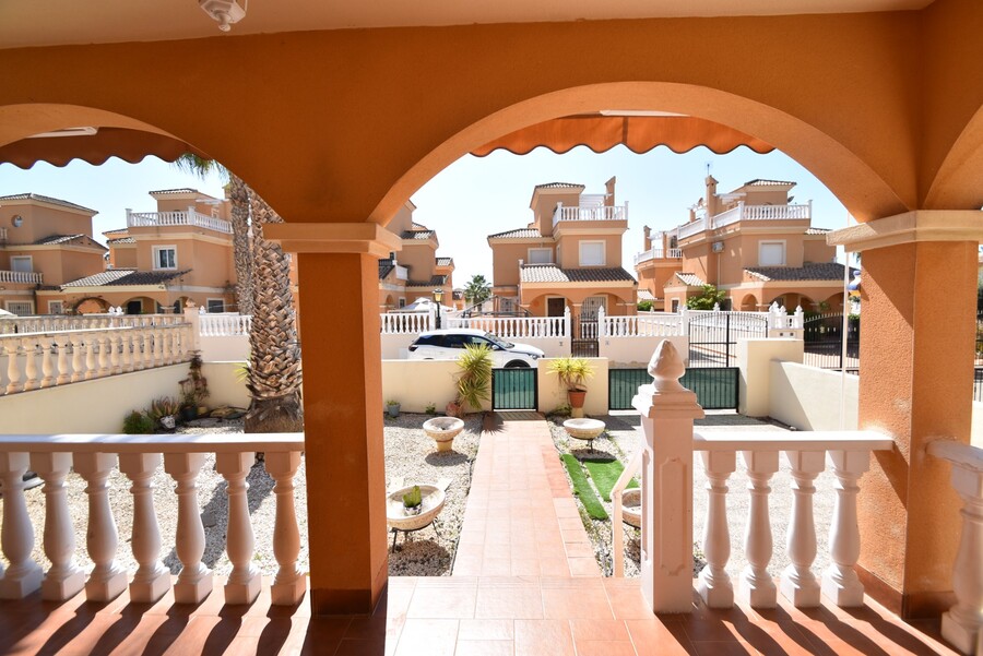 3 Bed, 2 Bath, HouseFor Sale, Algorfa, Alicante