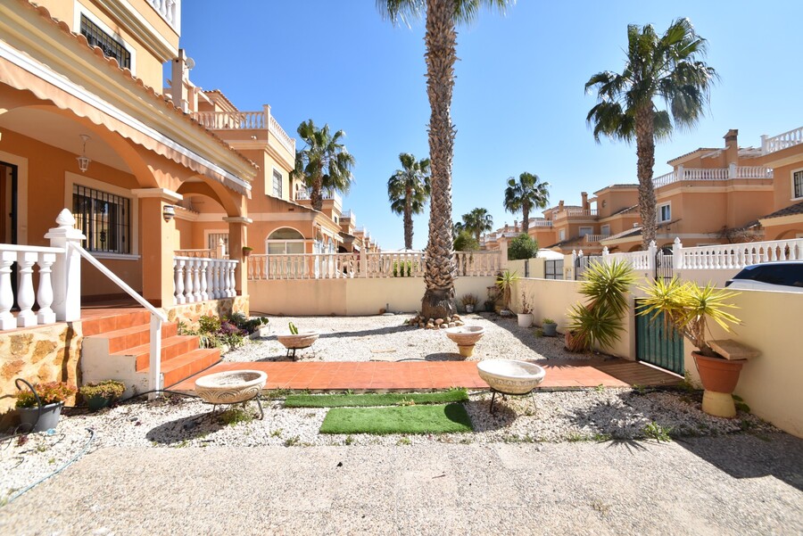 3 Bed, 2 Bath, HouseFor Sale, Algorfa, Alicante