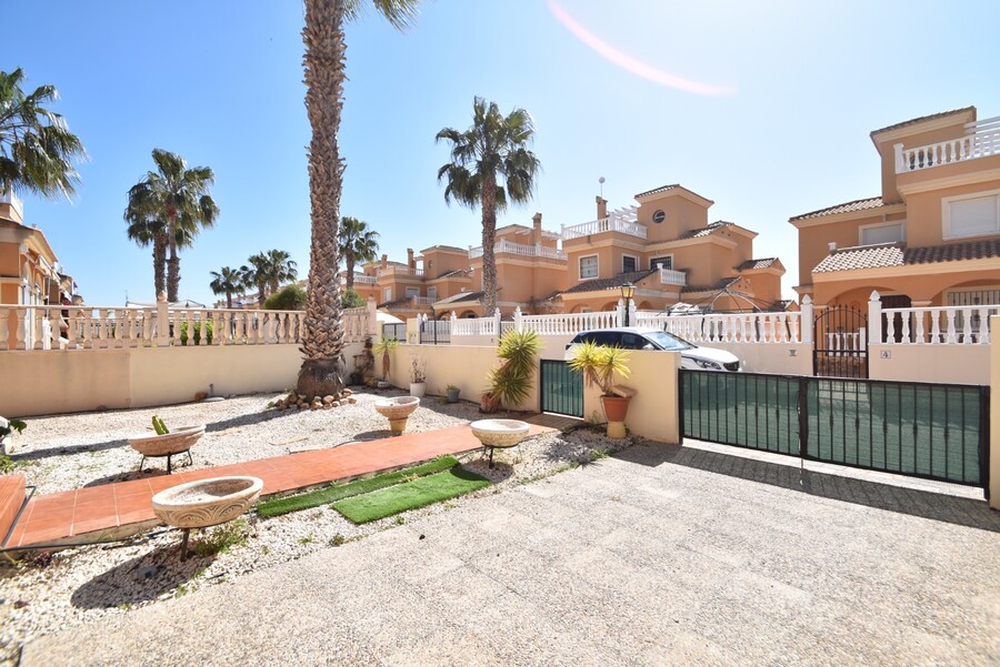 3 Bed, 2 Bath, HouseFor Sale, Algorfa, Alicante