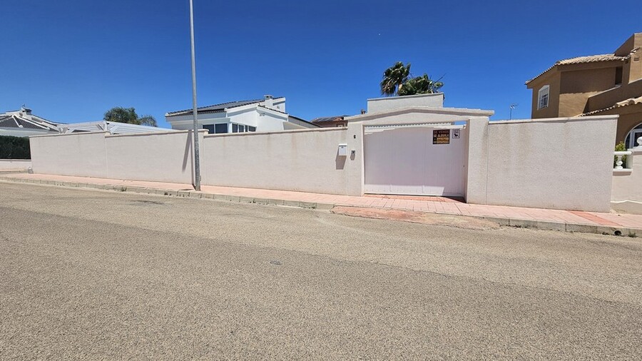 4 Bed, 3 Bath, HouseFor Sale, Ciudad Quesada, Alicante