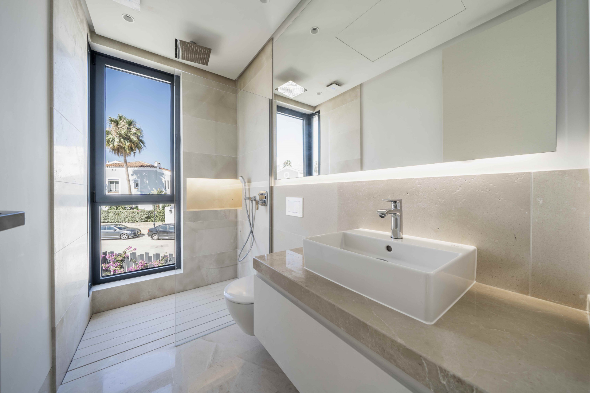 4 Bed, 4 Bath, HouseFor Sale, Estepona, Malaga