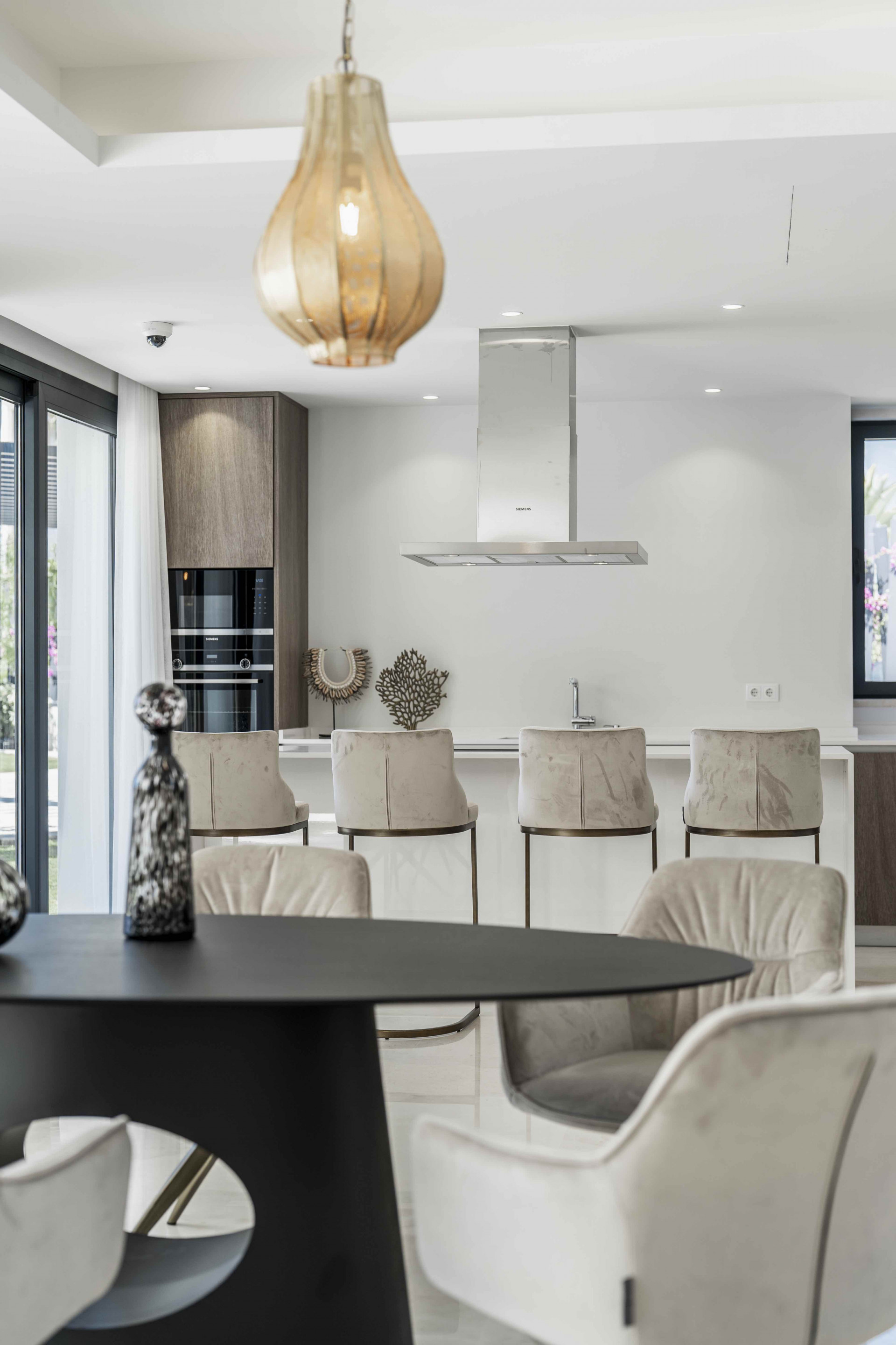 4 Bed, 4 Bath, HouseFor Sale, Estepona, Malaga