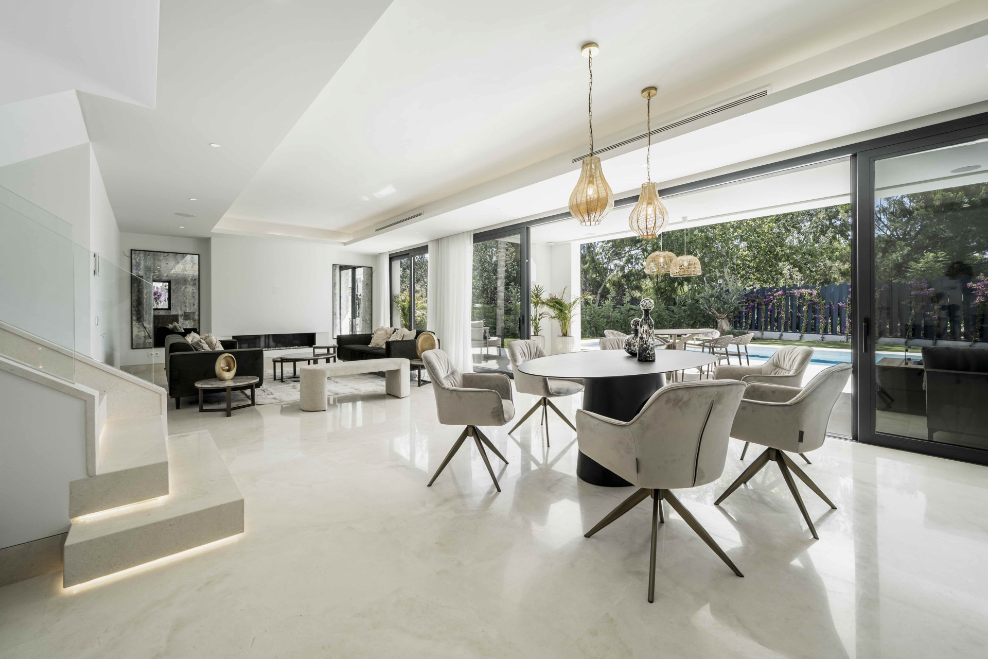 4 Bed, 4 Bath, HouseFor Sale, Estepona, Malaga