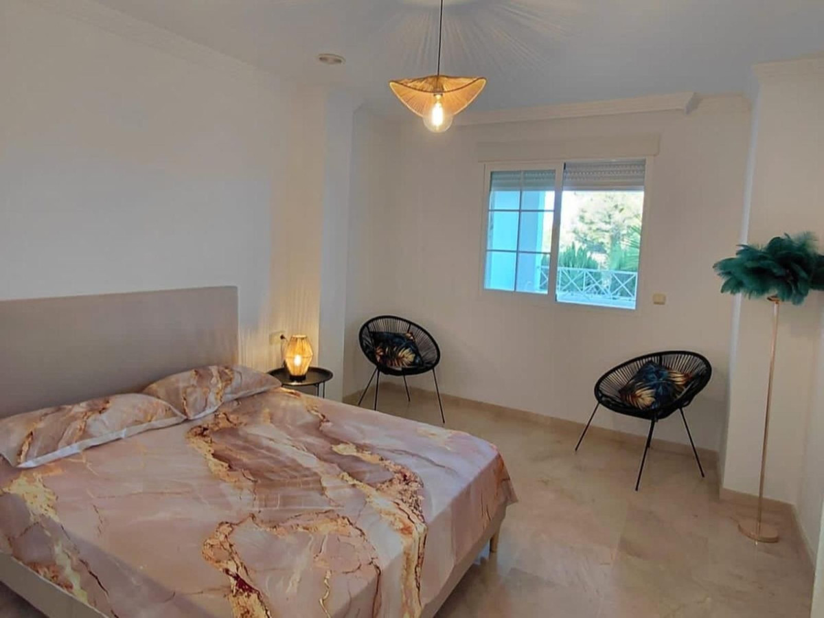 1 Bed, 1 Bath, ApartmentFor Sale, Río Real, Malaga