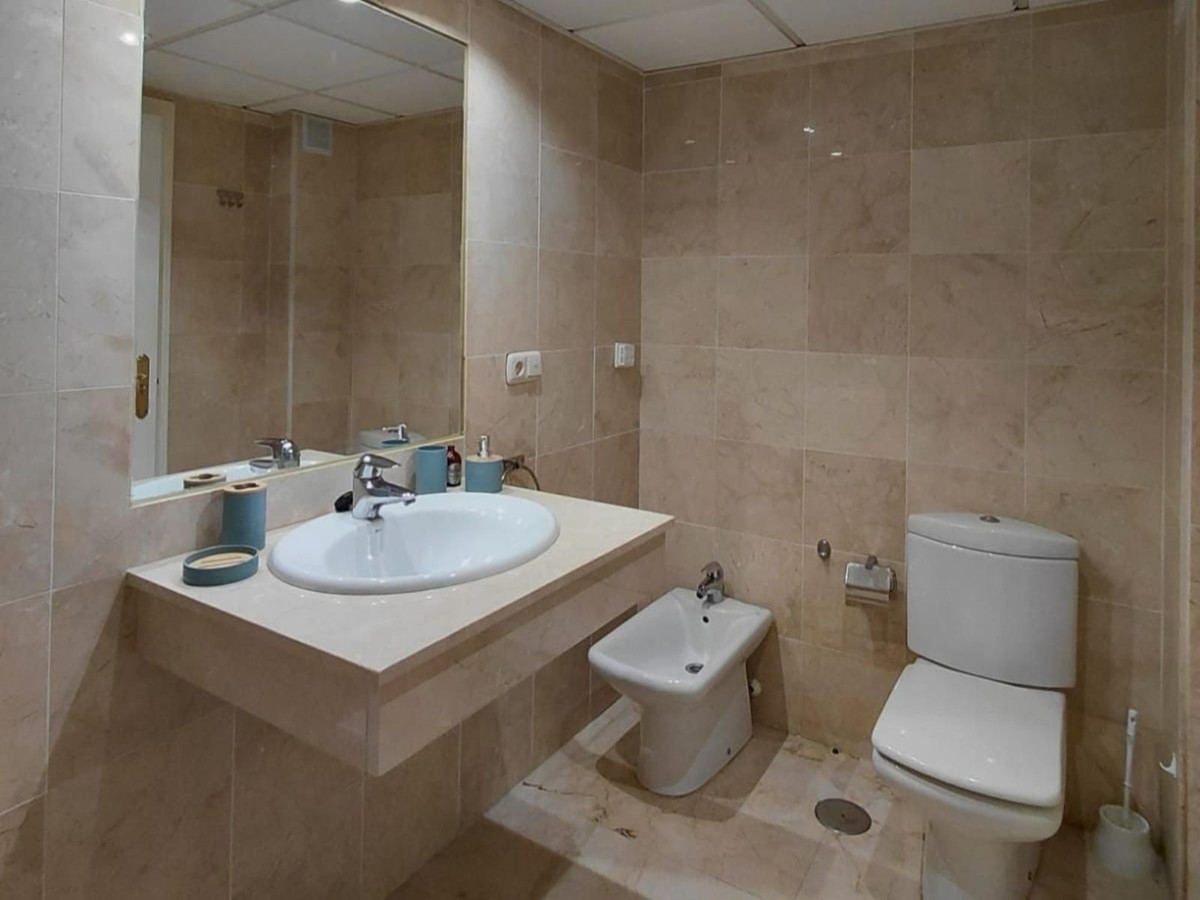 1 Bed, 1 Bath, ApartmentFor Sale, Río Real, Malaga