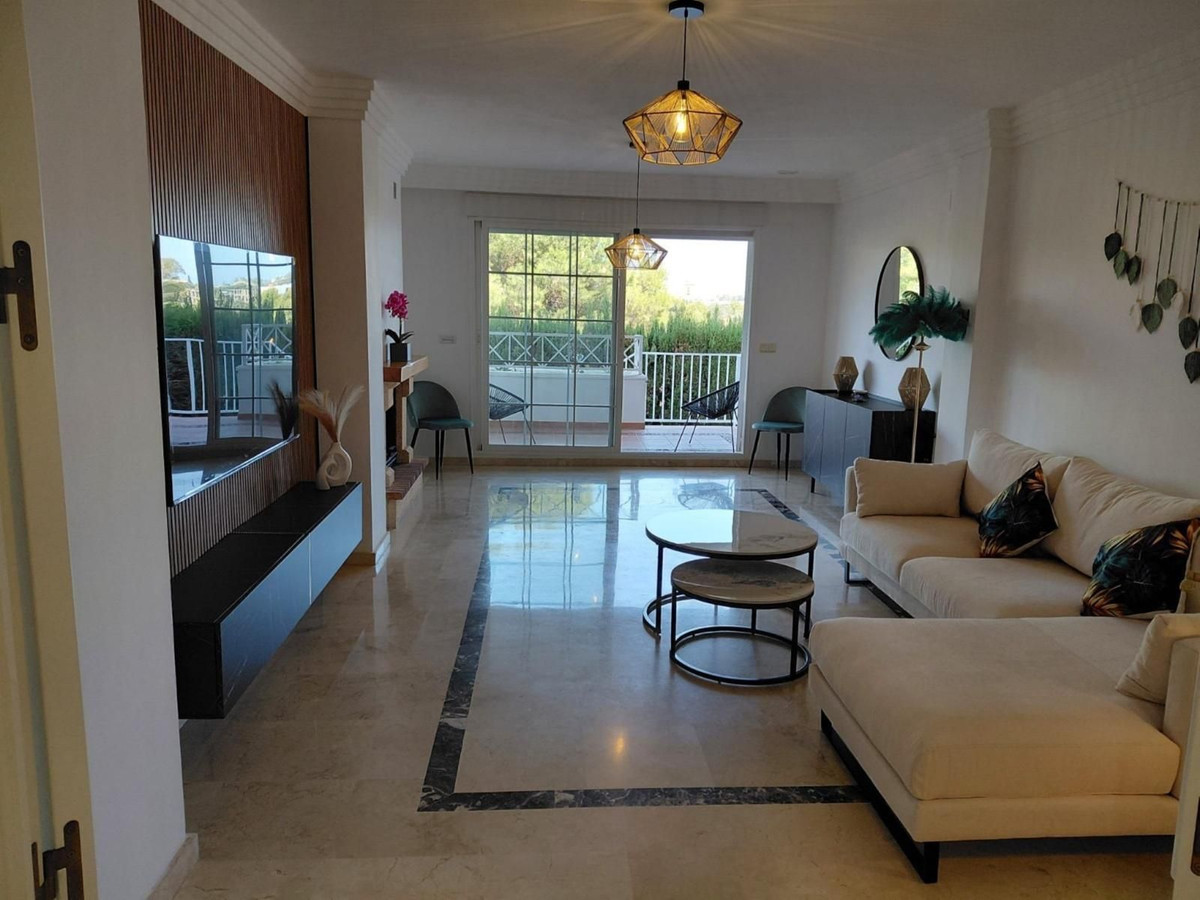 1 Bed, 1 Bath, ApartmentFor Sale, Río Real, Malaga