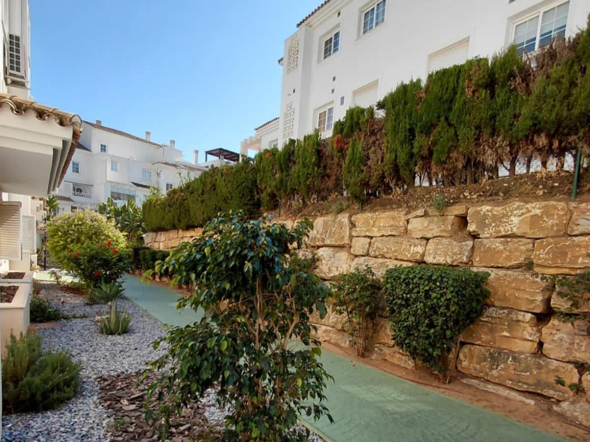 1 Bed, 1 Bath, ApartmentFor Sale, Río Real, Malaga