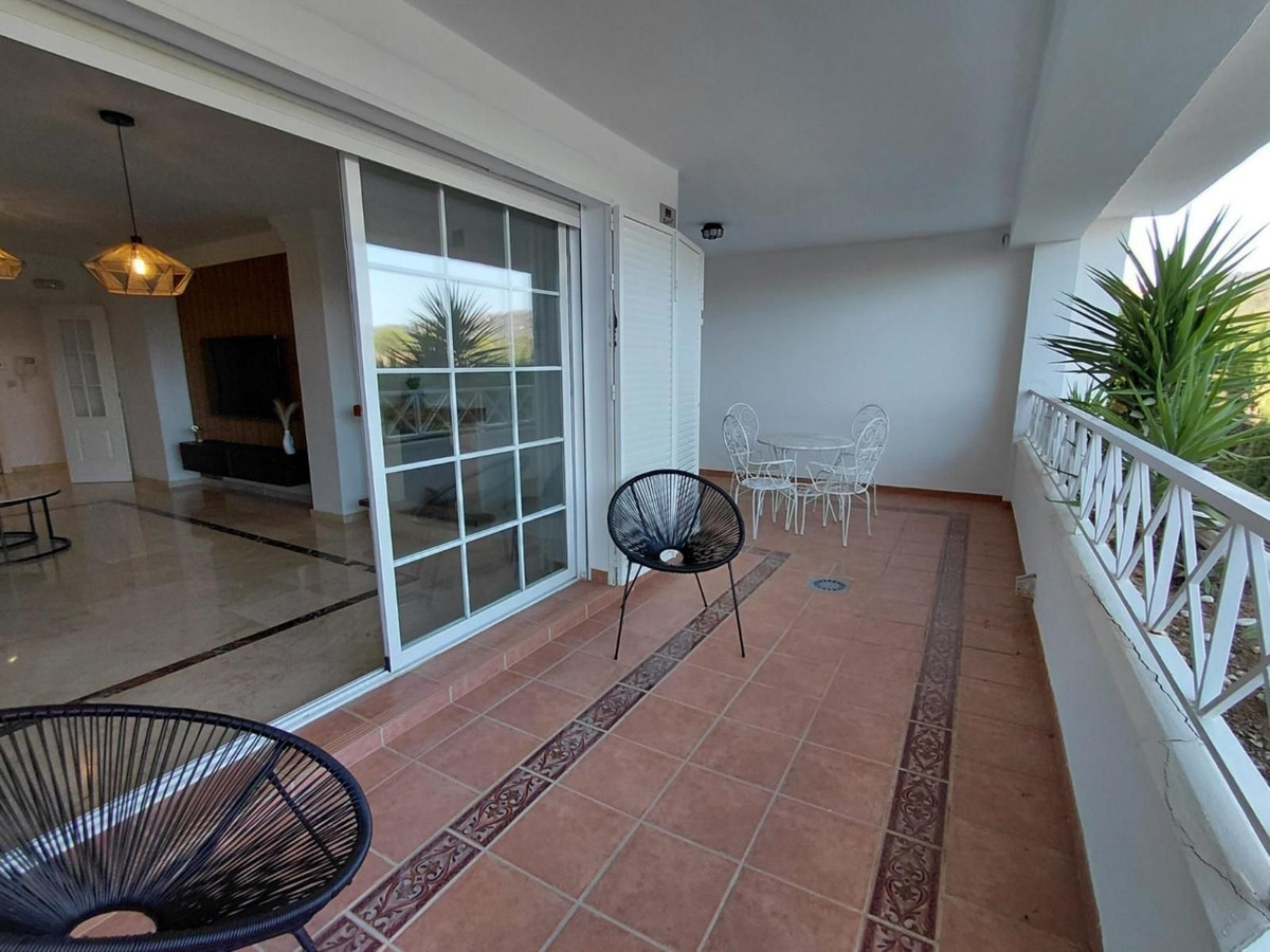 1 Bed, 1 Bath, ApartmentFor Sale, Río Real, Malaga