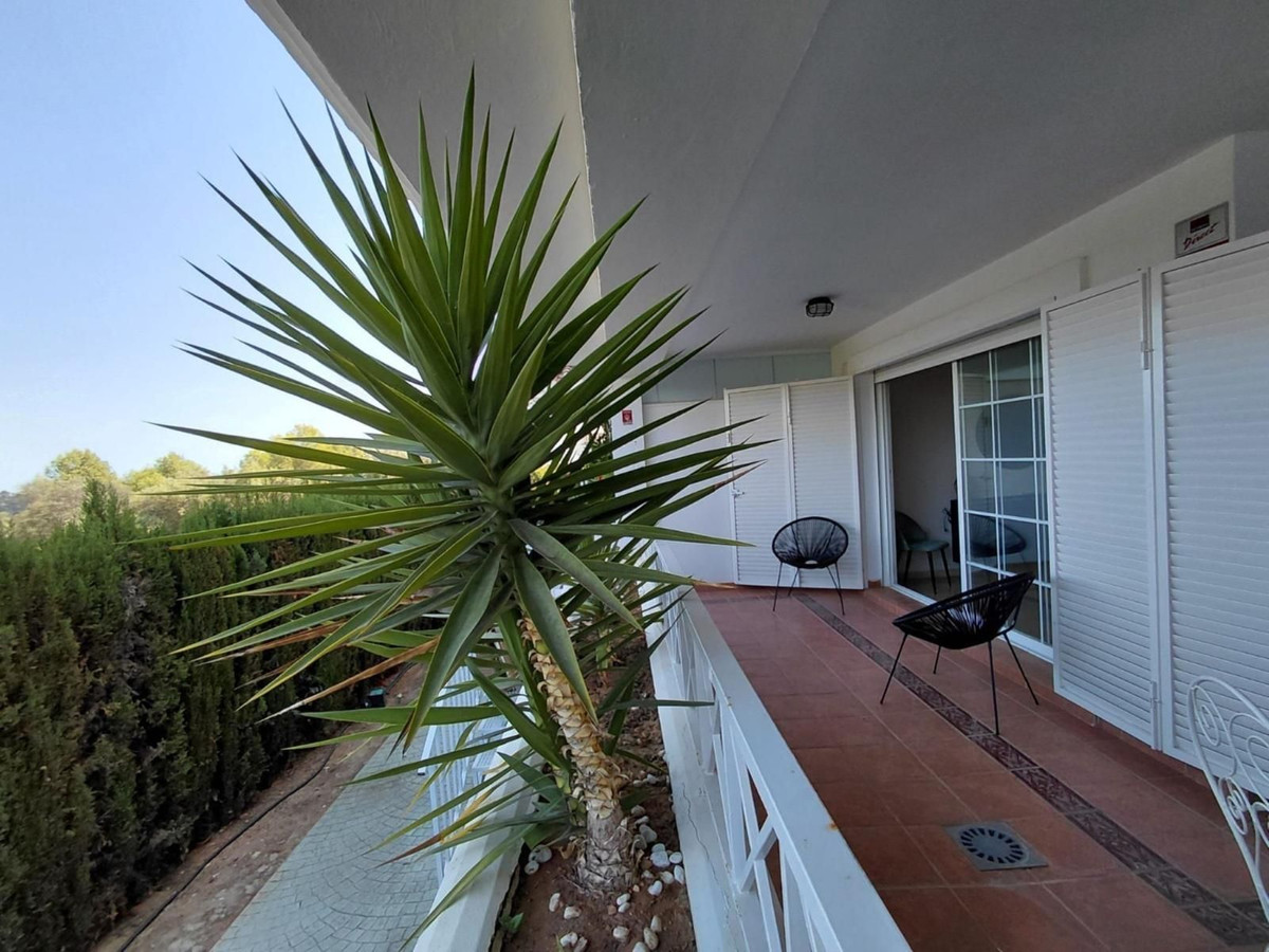 1 Bed, 1 Bath, ApartmentFor Sale, Río Real, Malaga