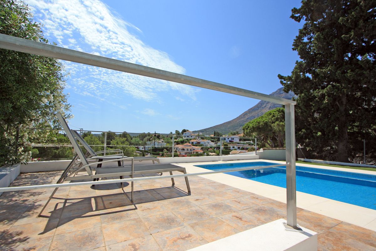 3 Bed, 2 Bath, HouseFor Sale, Denia, Alicante
