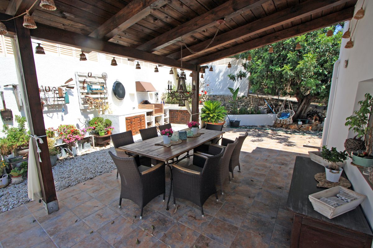 3 Bed, 2 Bath, HouseFor Sale, Denia, Alicante