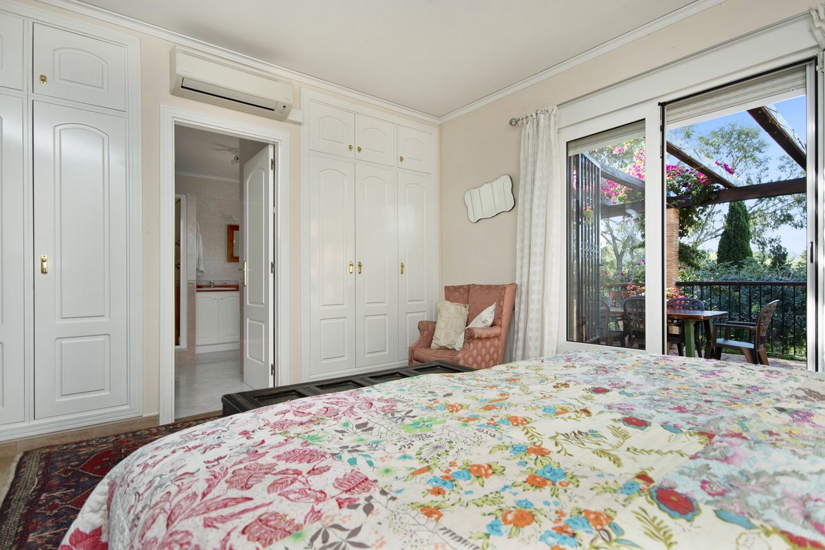 4 Bed, 3 Bath, HouseFor Sale, Jesús Pobre, Alicante