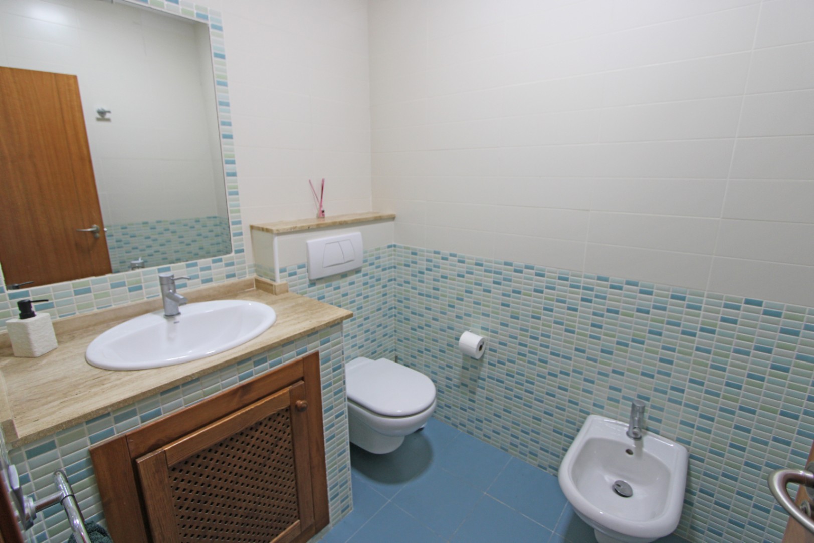 5 Bed, 3 Bath, HouseFor Sale, Orba, Alicante