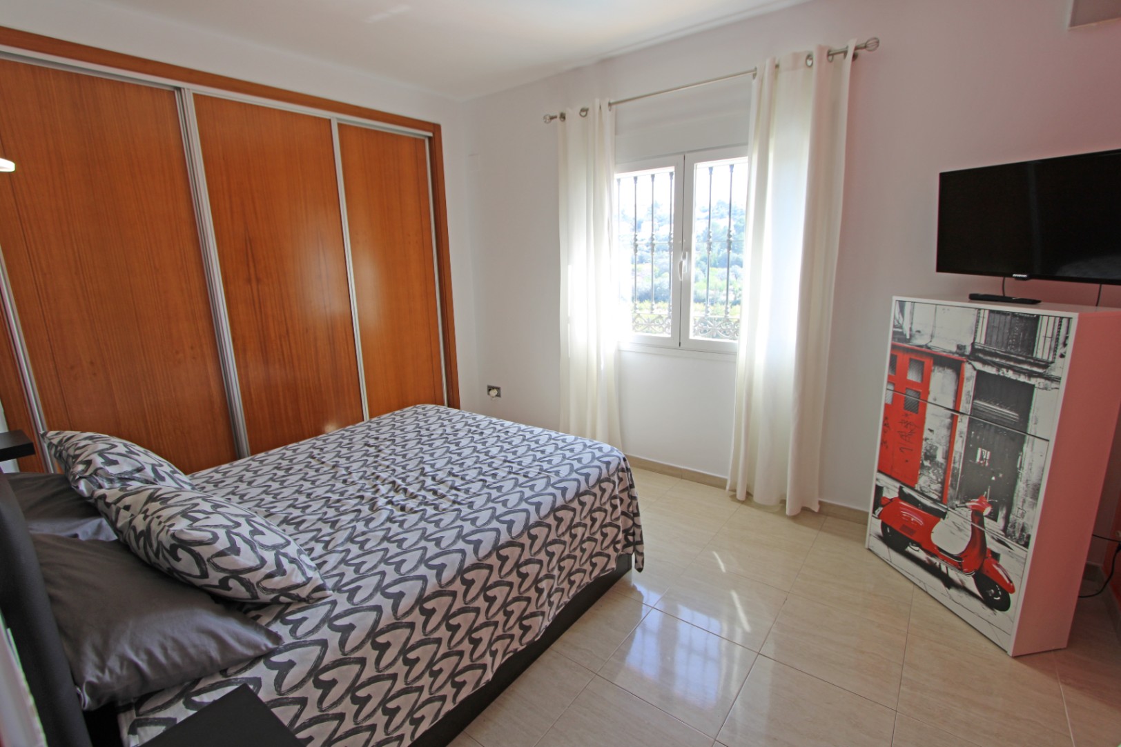 5 Bed, 3 Bath, HouseFor Sale, Orba, Alicante