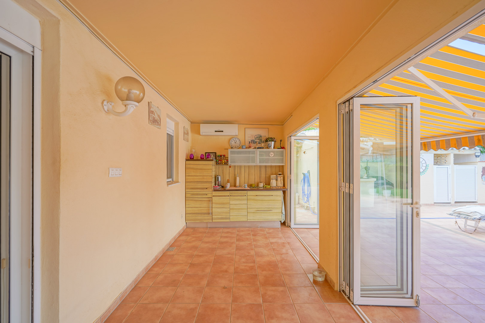 5 Bed, 2 Bath, HouseFor Sale, Els Poblets, Alicante