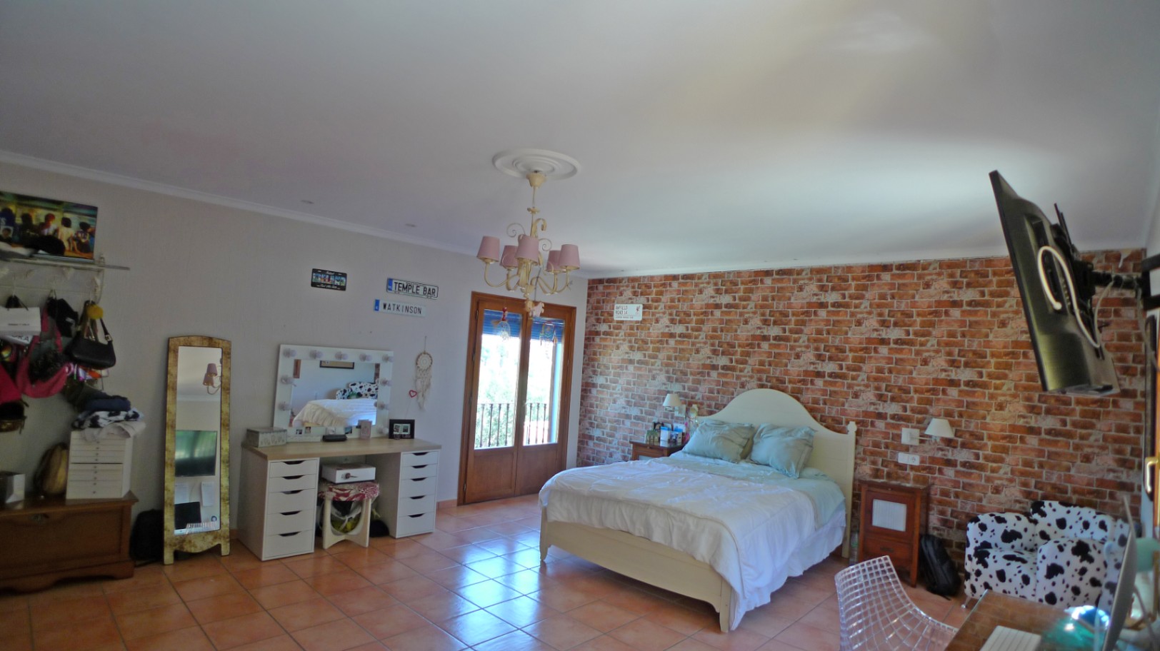 10 Bed, 8 Bath, HouseFor Sale, Jalon, Alicante