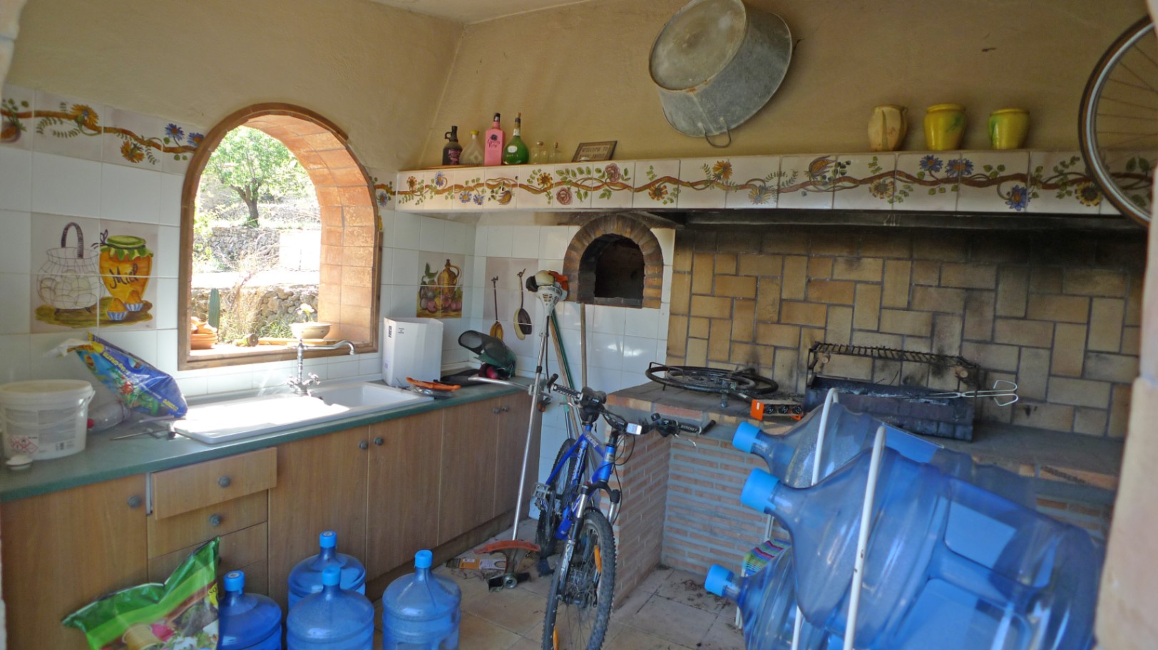 10 Bed, 8 Bath, HouseFor Sale, Jalon, Alicante