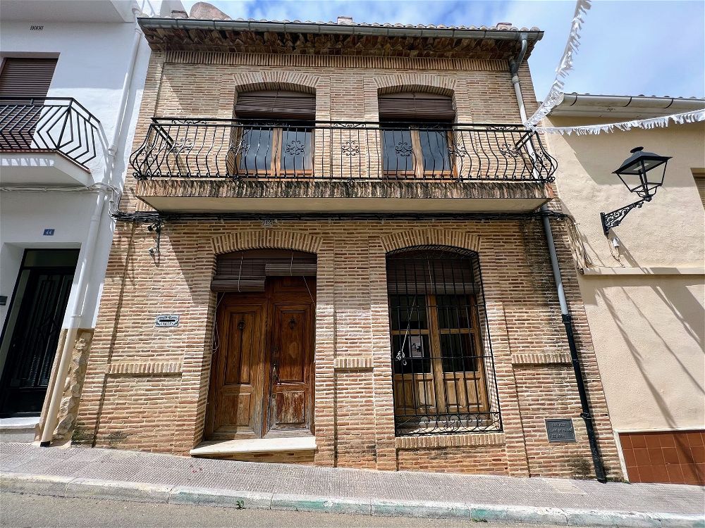 5 Bed, 3 Bath, HouseFor Sale, Orba, Alicante