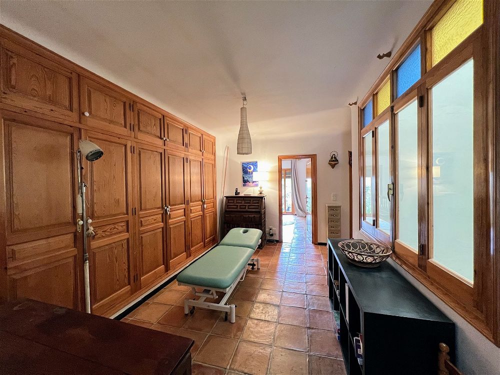 5 Bed, 3 Bath, HouseFor Sale, Orba, Alicante