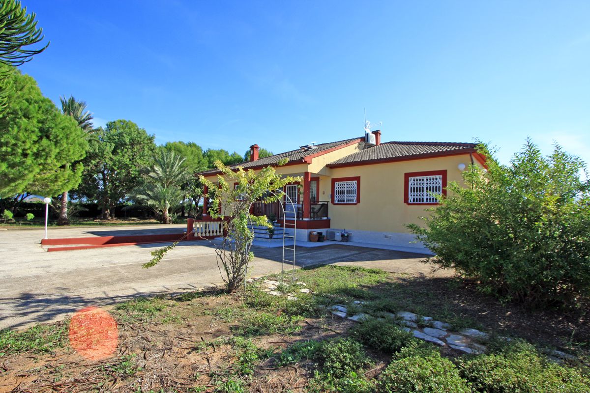 4 Bed, 2 Bath, HouseFor Sale, Els Poblets, Alicante