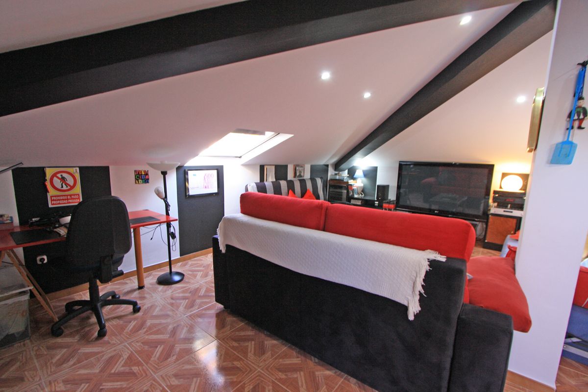 4 Bed, 2 Bath, HouseFor Sale, Els Poblets, Alicante