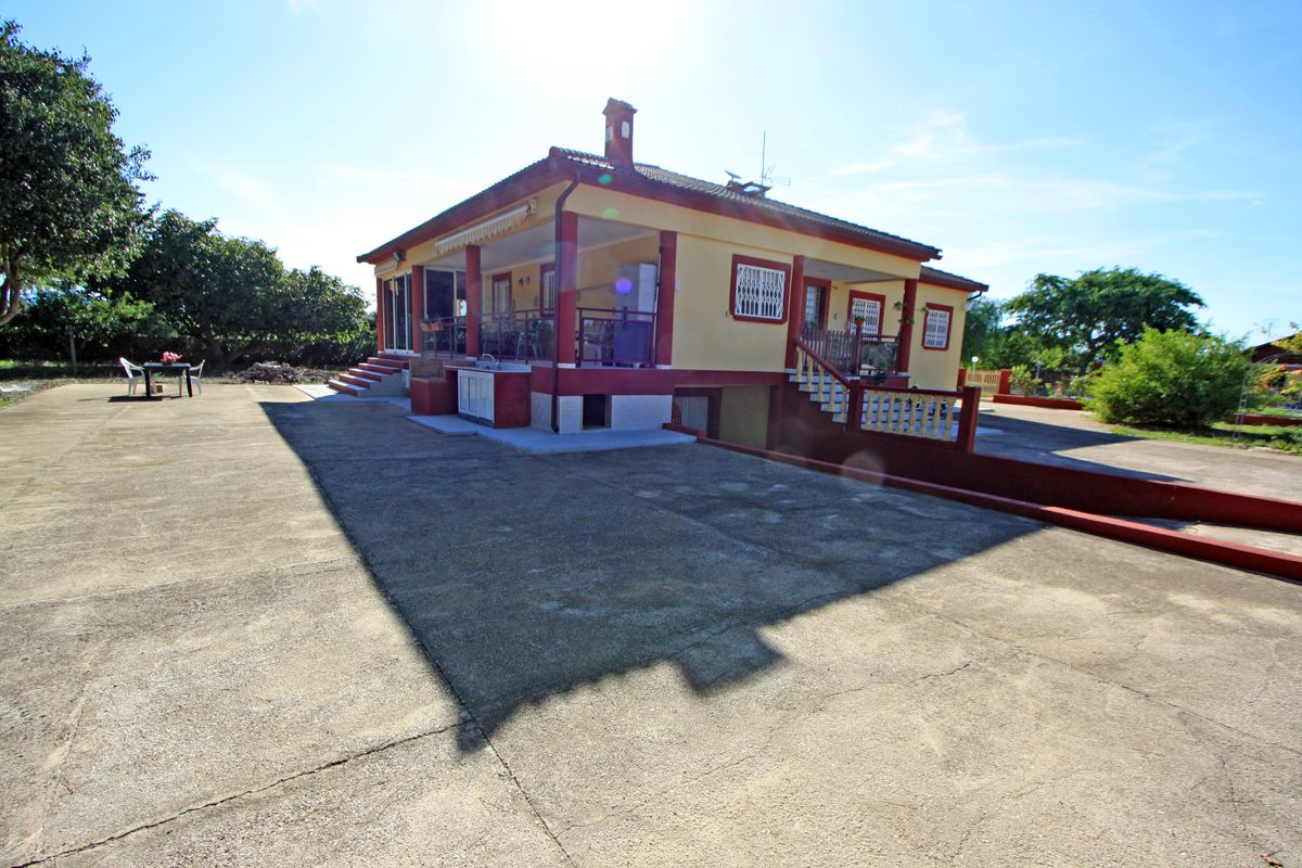 4 Bed, 2 Bath, HouseFor Sale, Els Poblets, Alicante