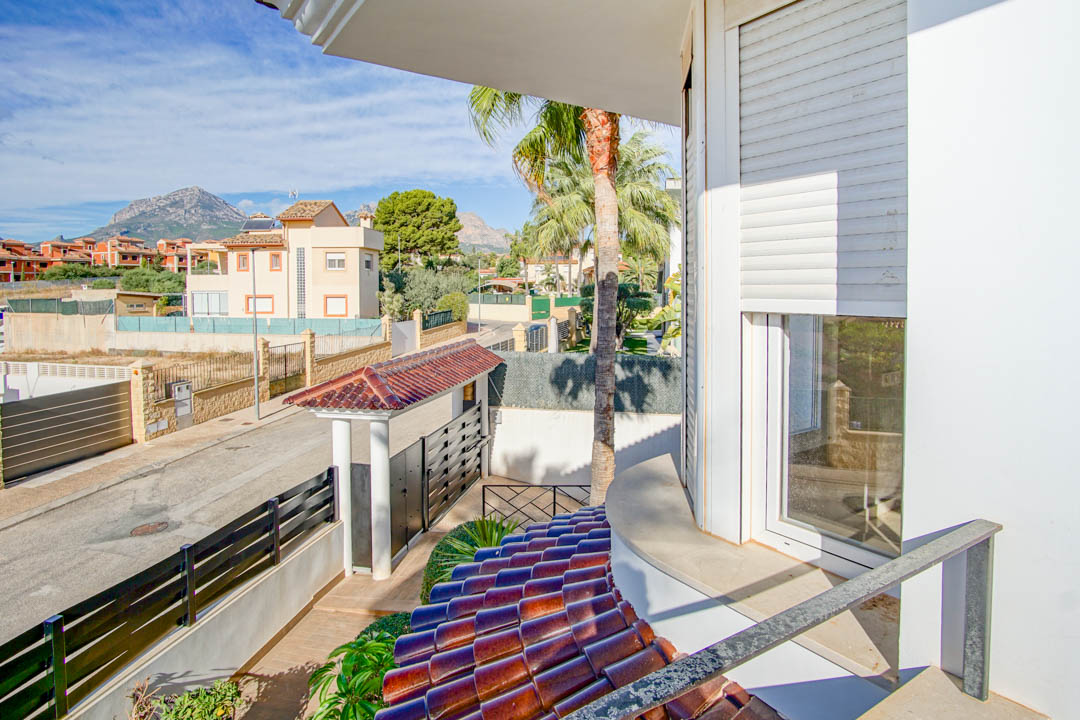 5 Bed, 6 Bath, HouseFor Sale, L`Alfas del Pi, Alicante