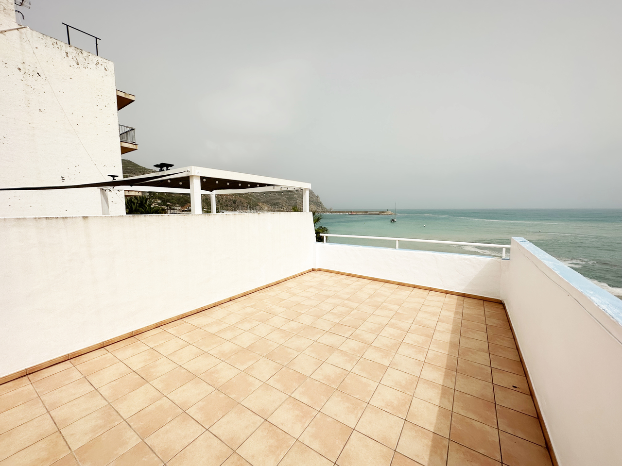 6 Bed, 2 Bath, ApartmentFor Sale, Javea, Alicante