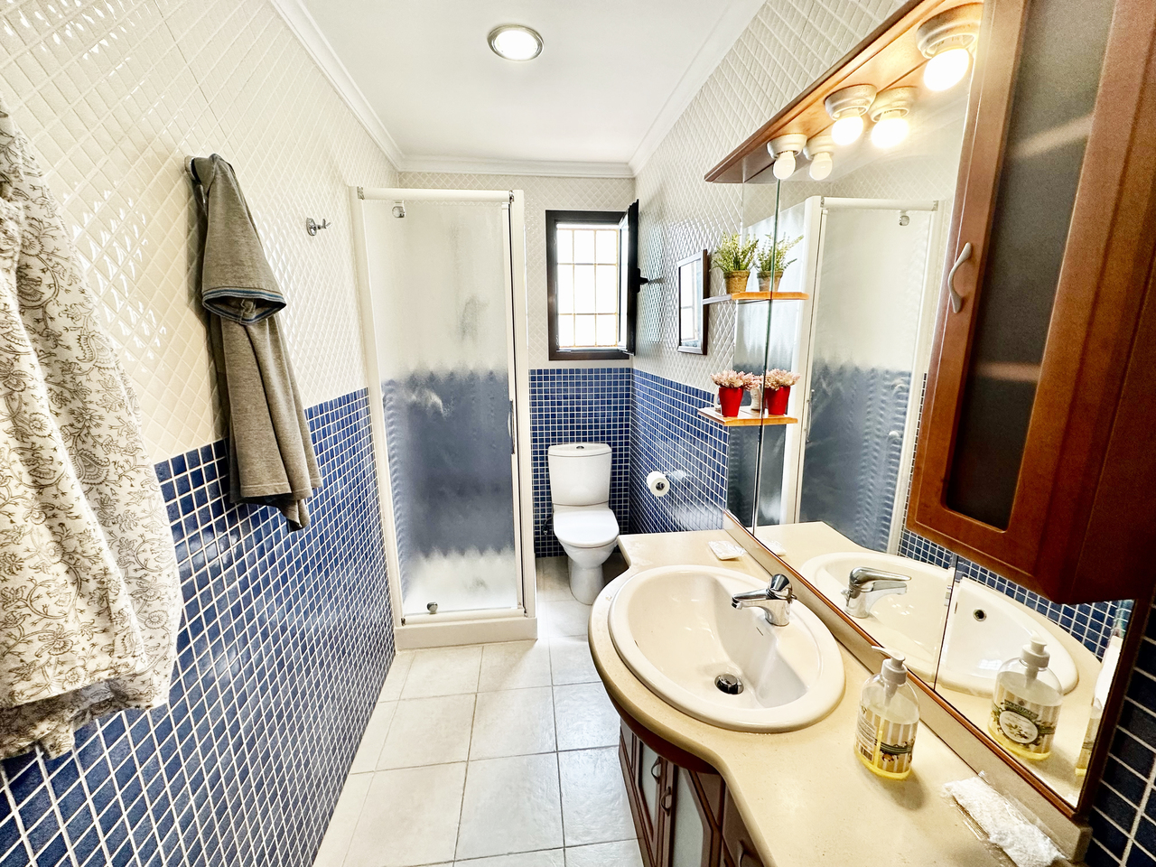 6 Bed, 2 Bath, ApartmentFor Sale, Javea, Alicante