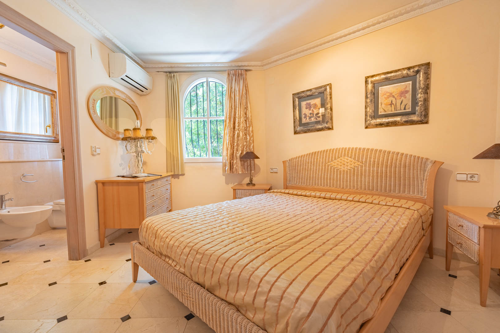 5 Bed, 4 Bath, HouseFor Sale, Pedreguer, Alicante