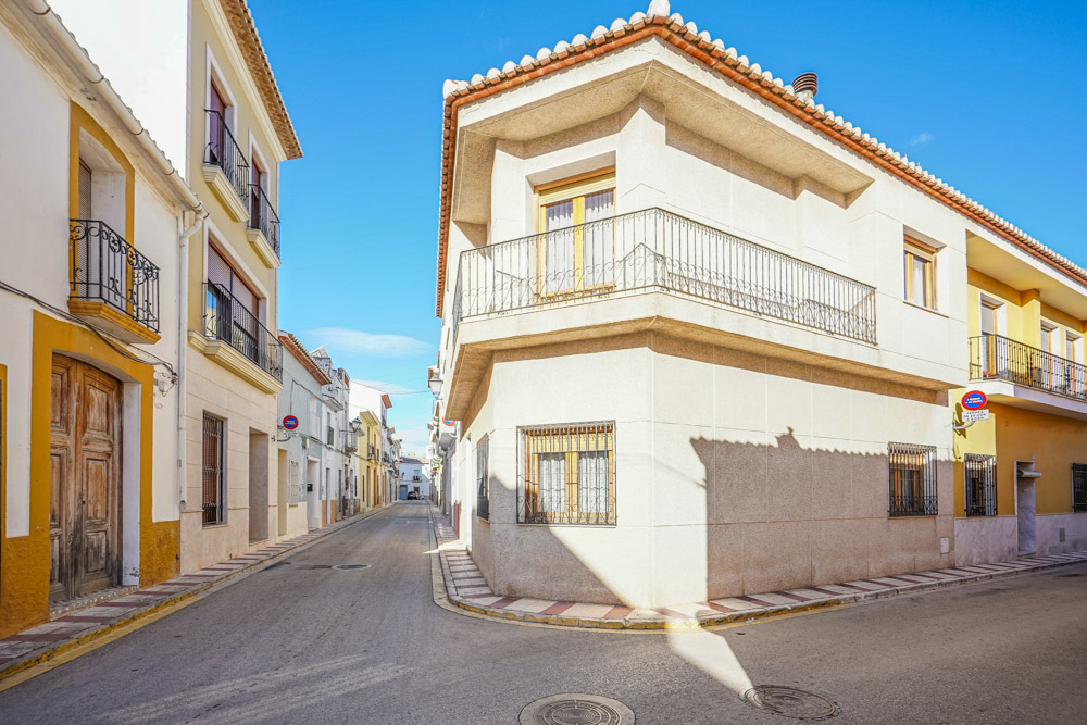 4 Bed, 2 Bath, HouseFor Sale, Gata de Gorgos, Alicante