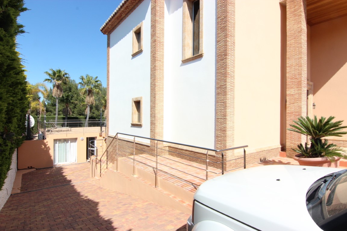 5 Bed, 4 Bath, HouseFor Sale, Javea, Alicante