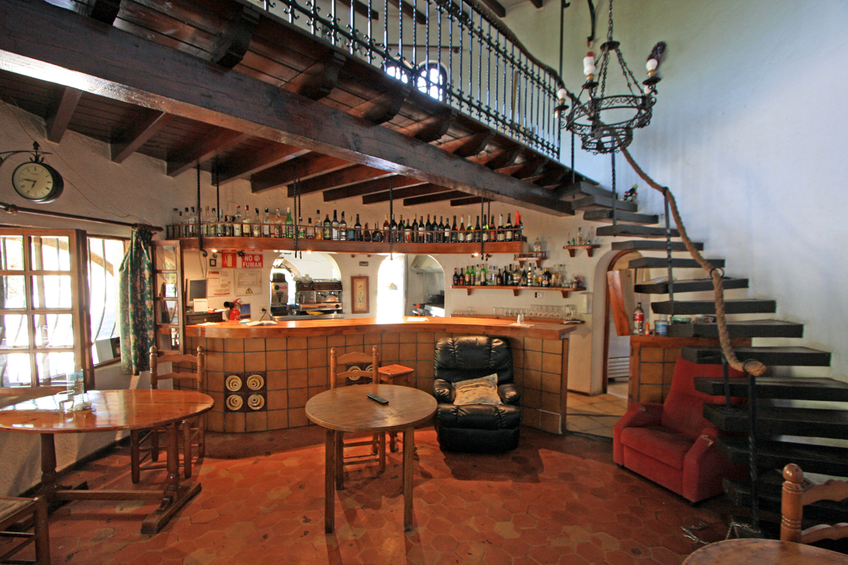 Commercial Property, For Sale