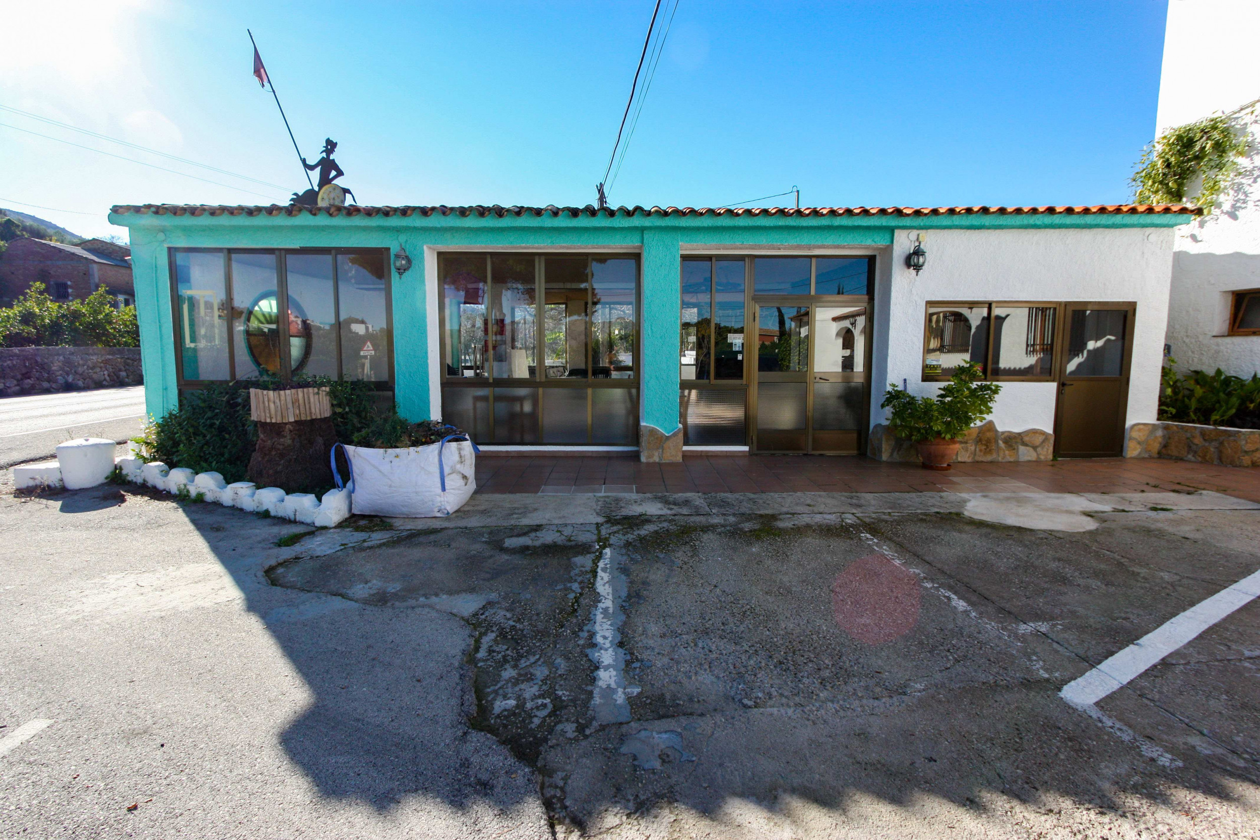 Commercial Property, For Sale