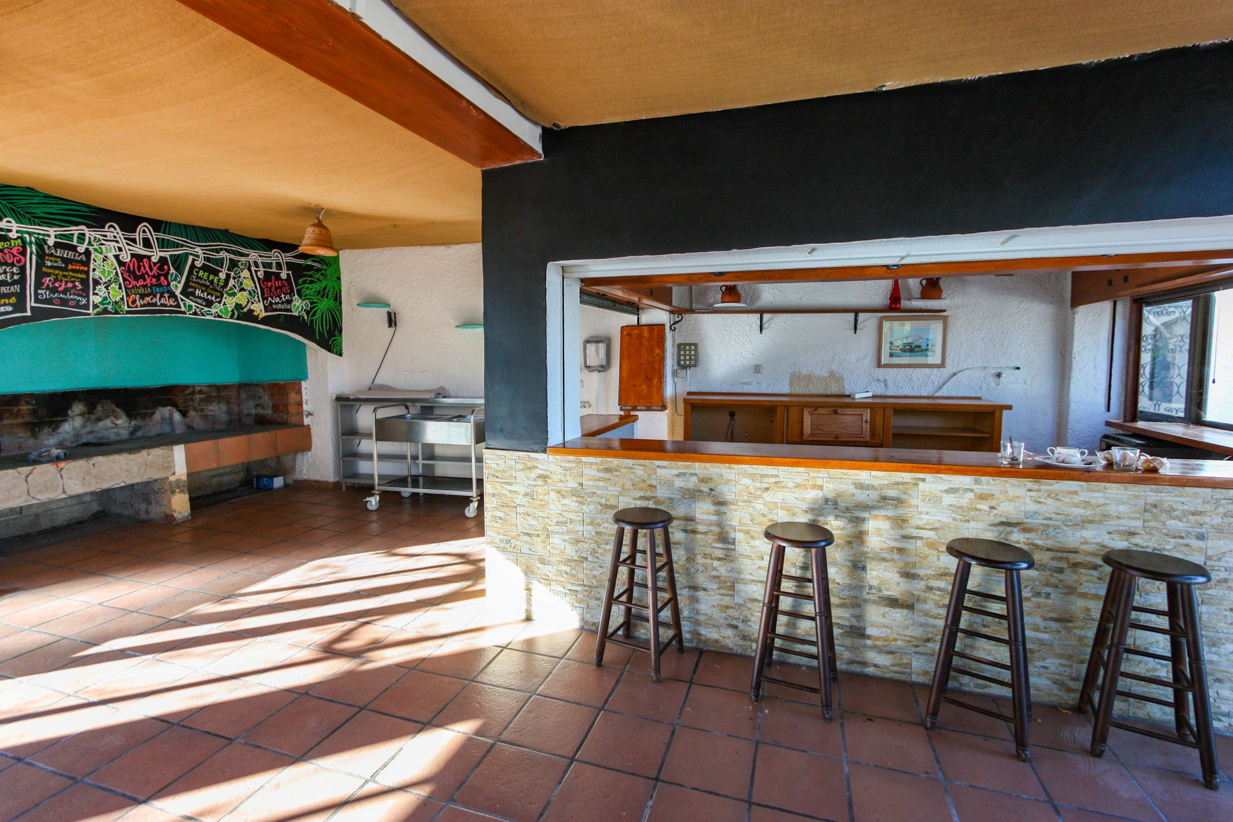 Commercial Property, For Sale