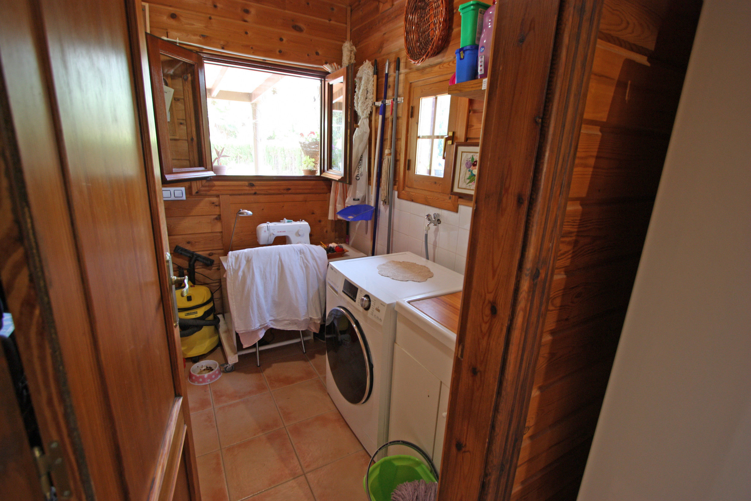 3 Bed, 2 Bath, HouseFor Sale, Orba, Alicante