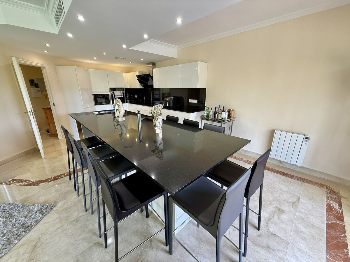 4 Bed, 3 Bath, HouseFor Sale, La Quinta, Malaga