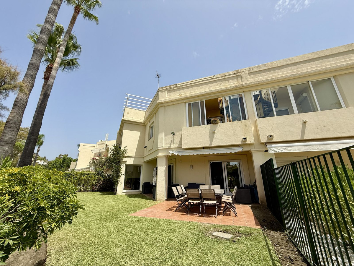 4 Bed, 3 Bath, HouseFor Sale, La Quinta, Malaga