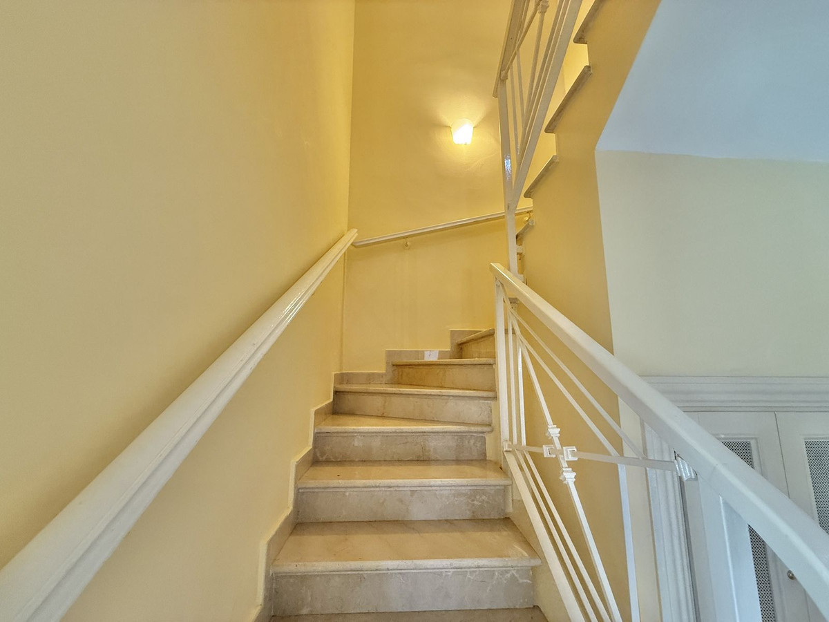 4 Bed, 3 Bath, HouseFor Sale, La Quinta, Malaga