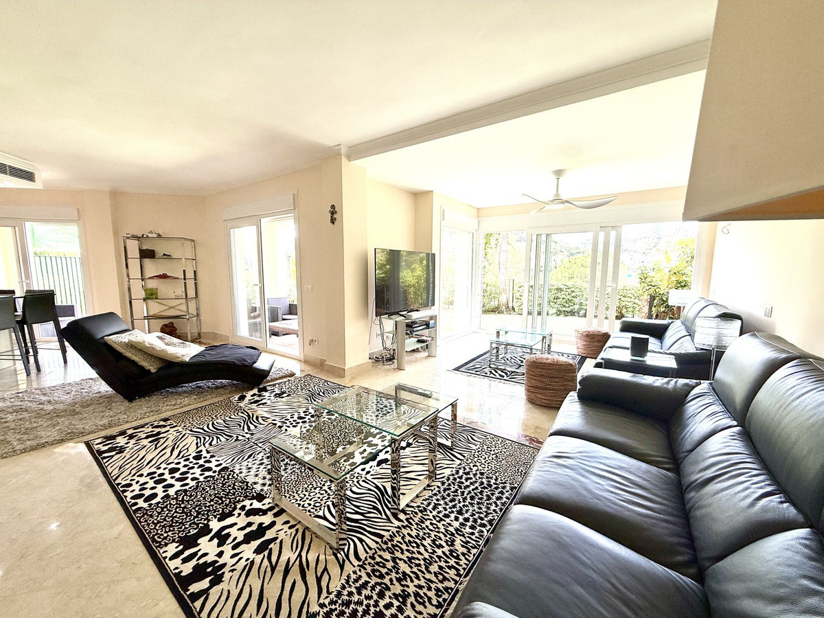 4 Bed, 3 Bath, HouseFor Sale, La Quinta, Malaga