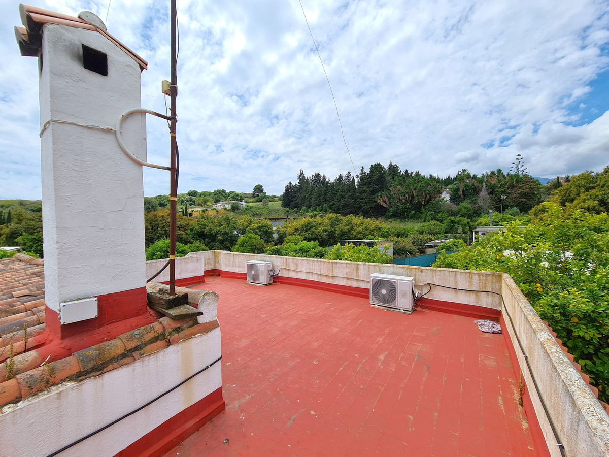 2 Bed, 1 Bath, HouseFor Sale, Estepona, Malaga