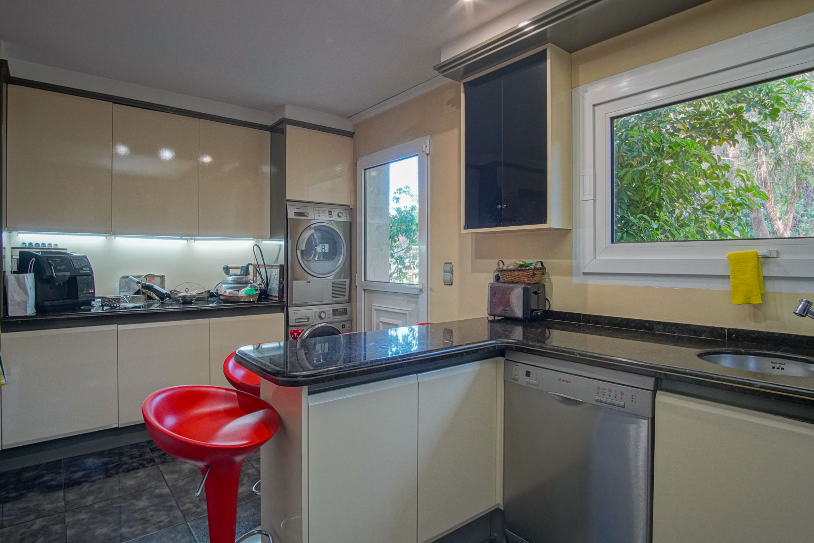 4 Bed, 3 Bath, HouseFor Sale, Denia, Alicante