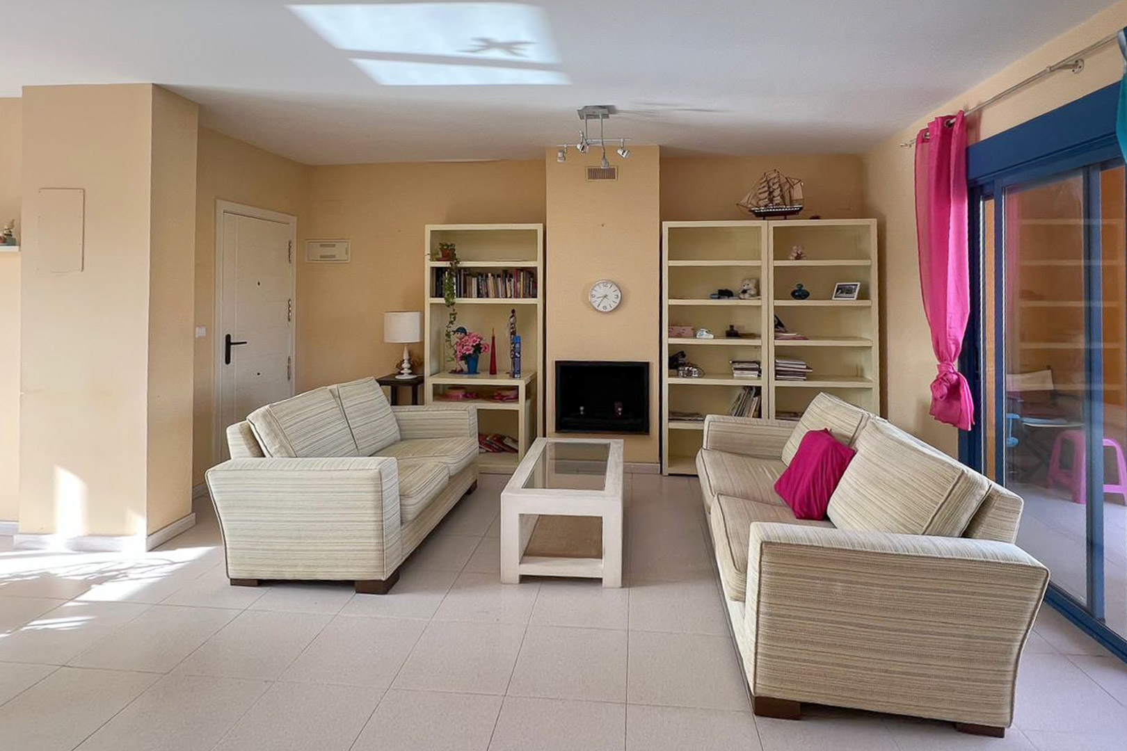 4 Bed, 3 Bath, ApartmentFor Sale, Denia, Alicante