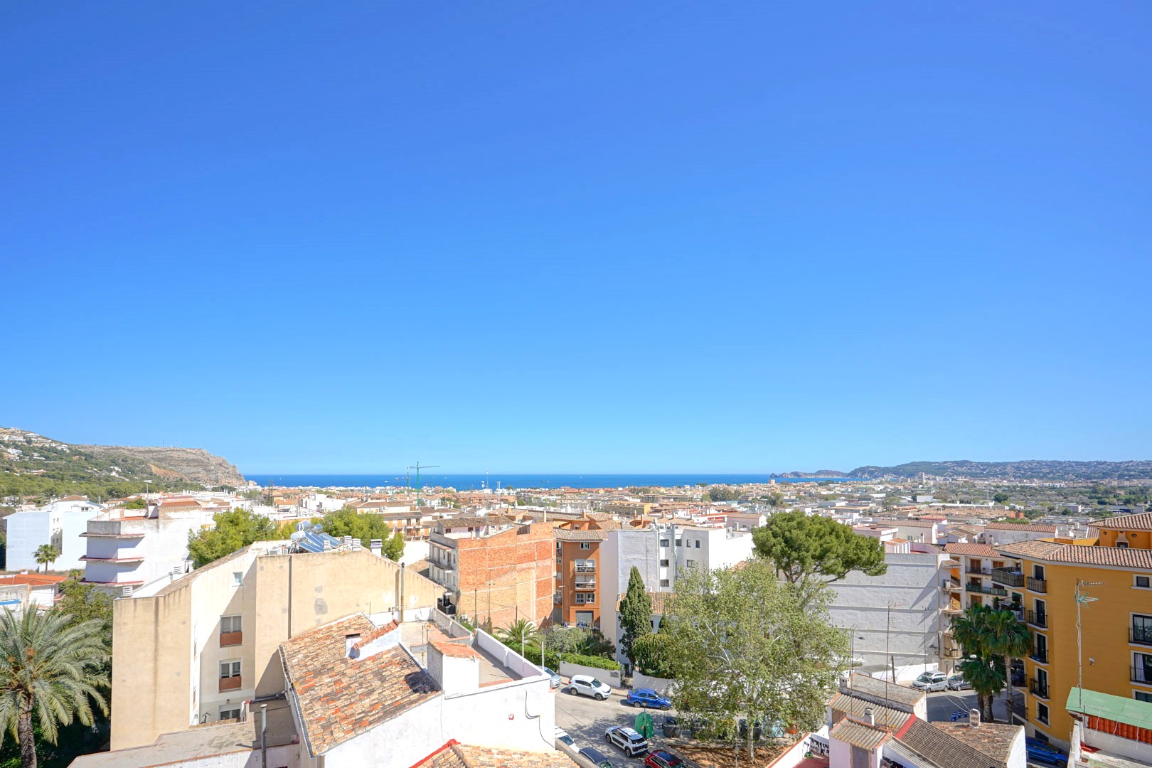 5 Bed, 2 Bath, ApartmentFor Sale, Javea, Alicante