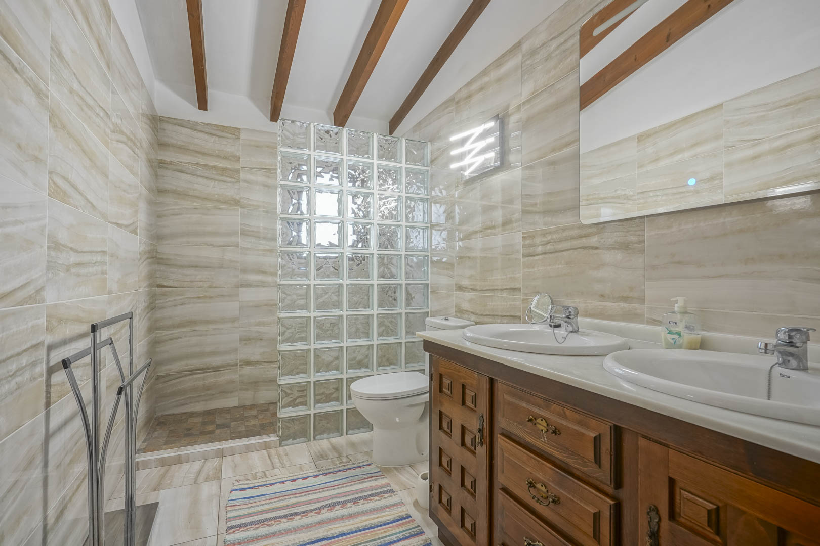 5 Bed, 4 Bath, HouseFor Sale, Pego, Alicante