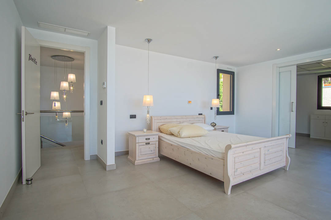 5 Bed, 4 Bath, HouseFor Sale, Altea, Alicante