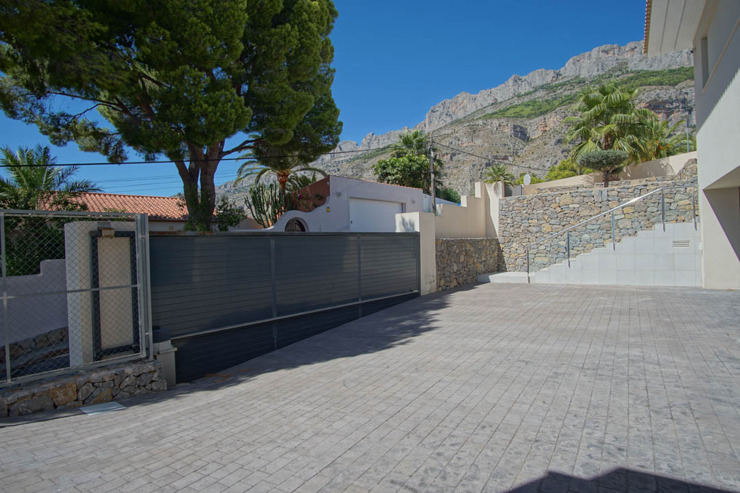 5 Bed, 4 Bath, HouseFor Sale, Altea, Alicante