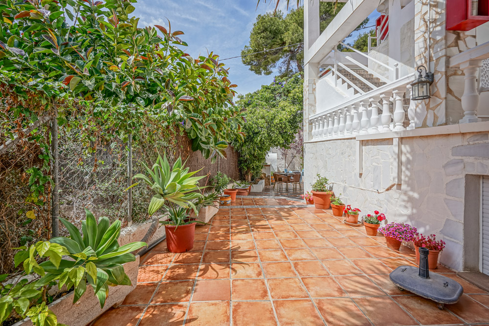 Commercial Property, For Sale