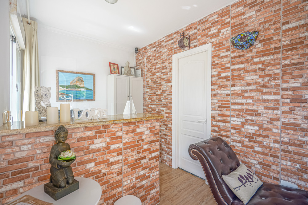 Commercial Property, For Sale